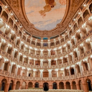 FACCIAMO LUCE SUL TEATRO! Lunedì 22 febbraio dalle 19.30 alle 21.30